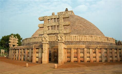  Dharmachakra Stupa ile Tanrısal Geometri ve Meditatif Uyku!