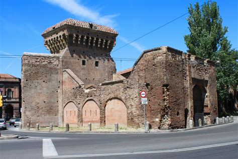 Porta di San Donato! - Yunan Mirası ile Ahenkle Bezenmiş Bir Şaheser